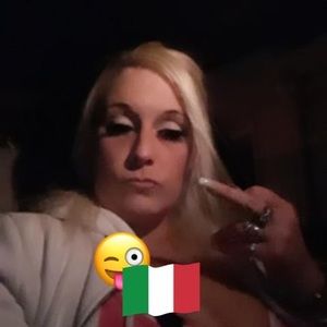 Meet your Posher, Kellie